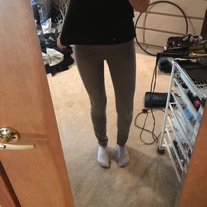 ✨NWOT Gray Jeggings✨